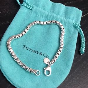 Authentic Tiffany Venetian link bracelet!